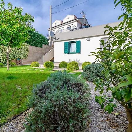 Διαμέρισμα Leon & Rent A Quad Mali Lošinj