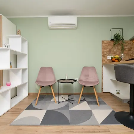 Leon & Rent A Quad Mali Losinj