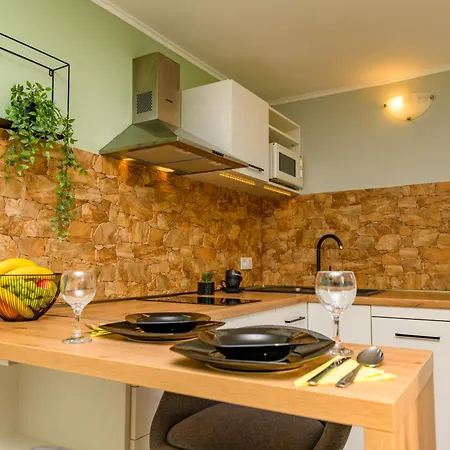 Apartment Leon & Rent A Quad *